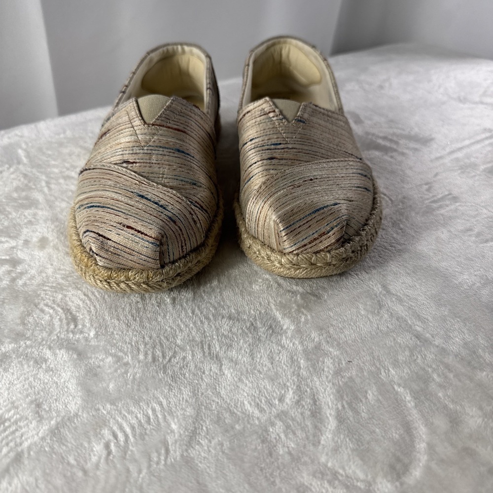 TOMS WOMEN'S CLASSIC ESPADRILLES Sz  8.5  BIRCH METALLIC SLUBBY STRIPE 10013506